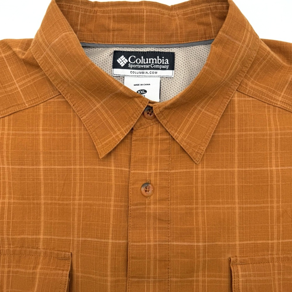 Columbia Men's Short Sleeve Button Up Orange Striped XXL Outdoor Hiking Vented